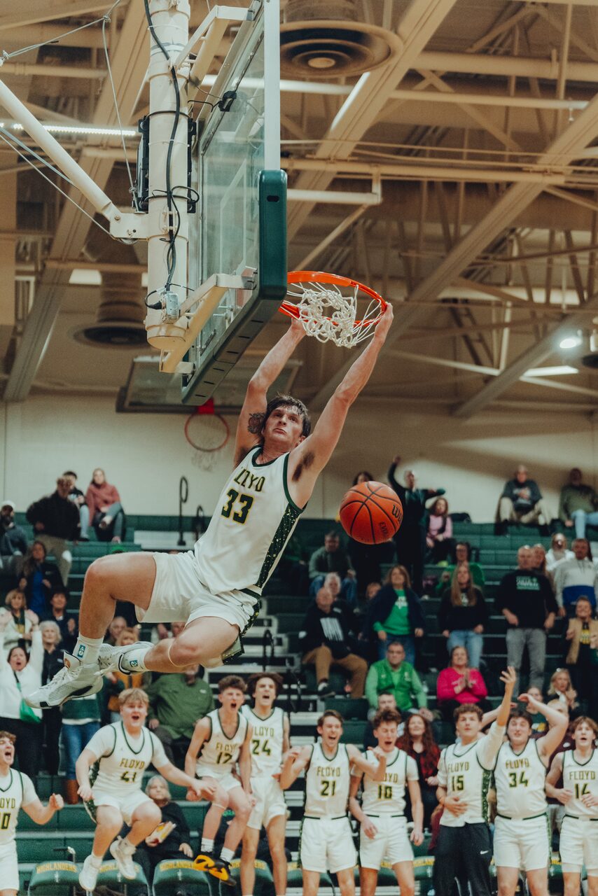 Floyd Central player dunking, used for the exposure demo
